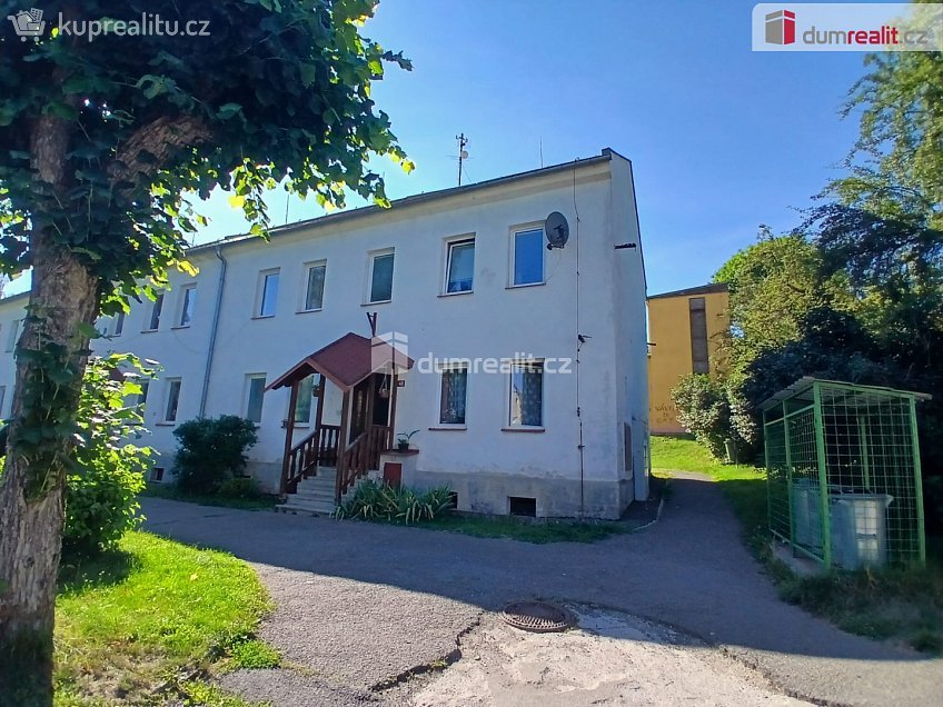 Prodej bytu 1+1 35 m^2 Poštovní, Nejdek 