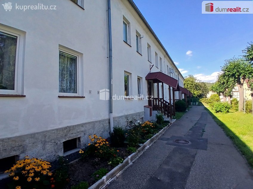 Prodej bytu 1+1 35 m^2 Poštovní, Nejdek 