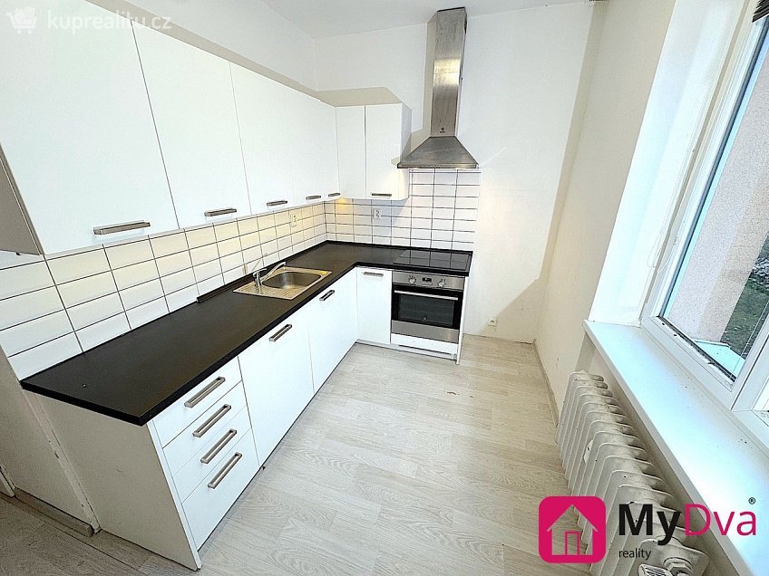 Pronájem bytu 3+1 67 m^2 Pražská sídl., Znojmo 