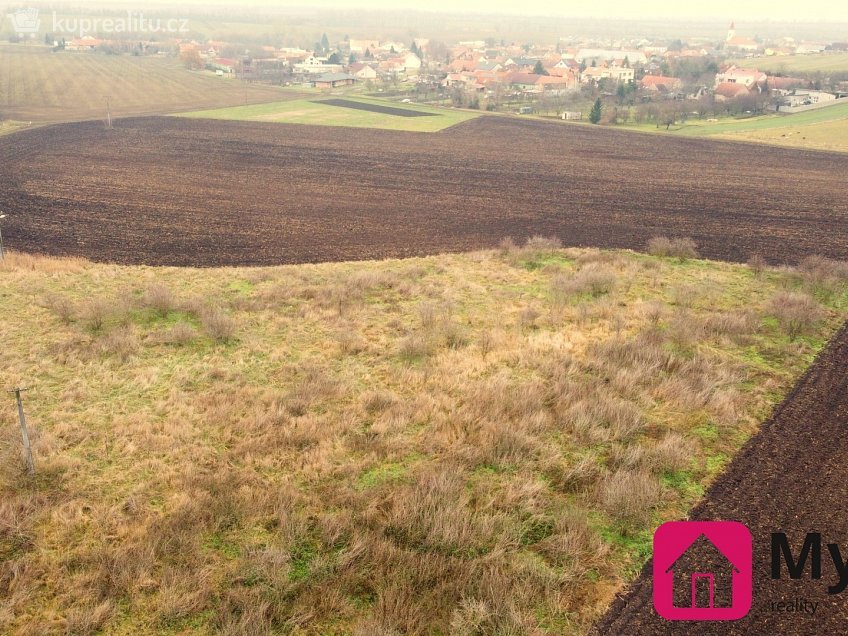 Prodej  pozemku 1583 m^2 Troskotovice, Troskotovice 