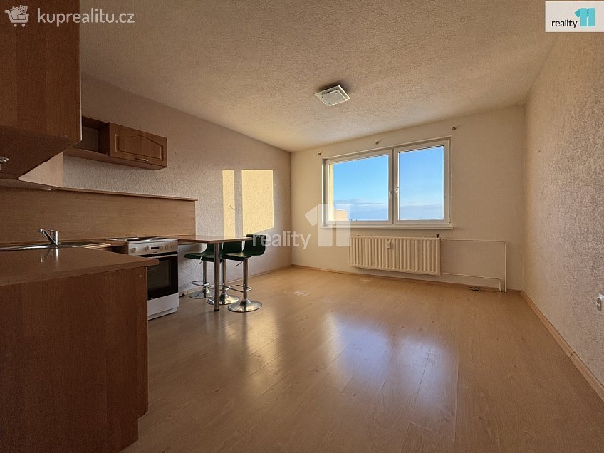 Pronájem bytu 2+kk 40 m^2 Okružní, Česká Lípa 