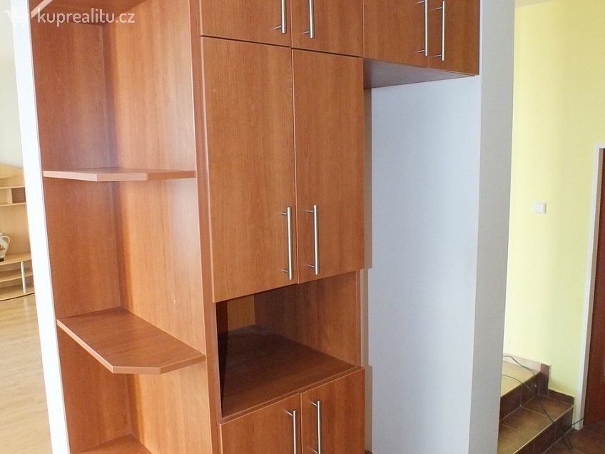 Pronájem bytu 2+kk 55 m^2 Na Kopečku, Znojmo 