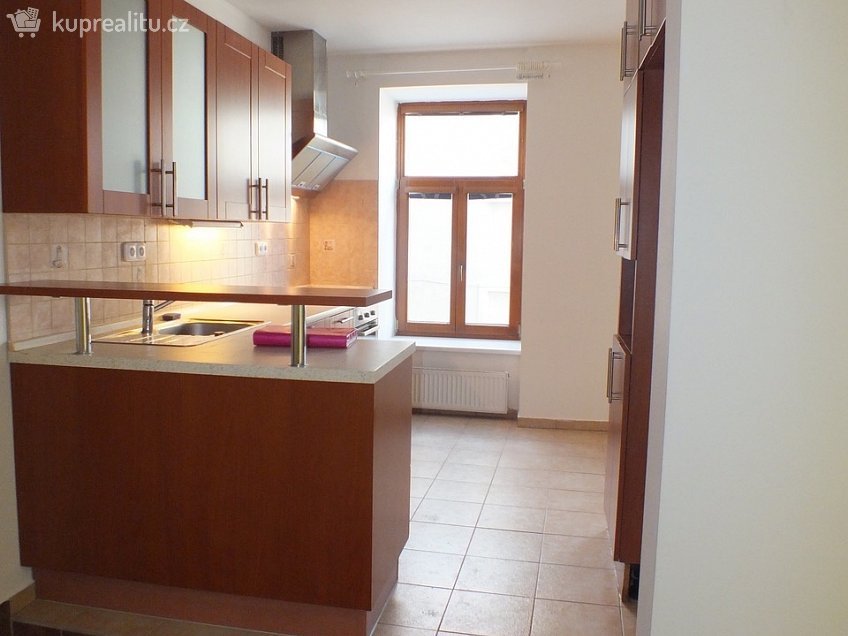 Pronájem bytu 2+kk 55 m^2 Na Kopečku, Znojmo 