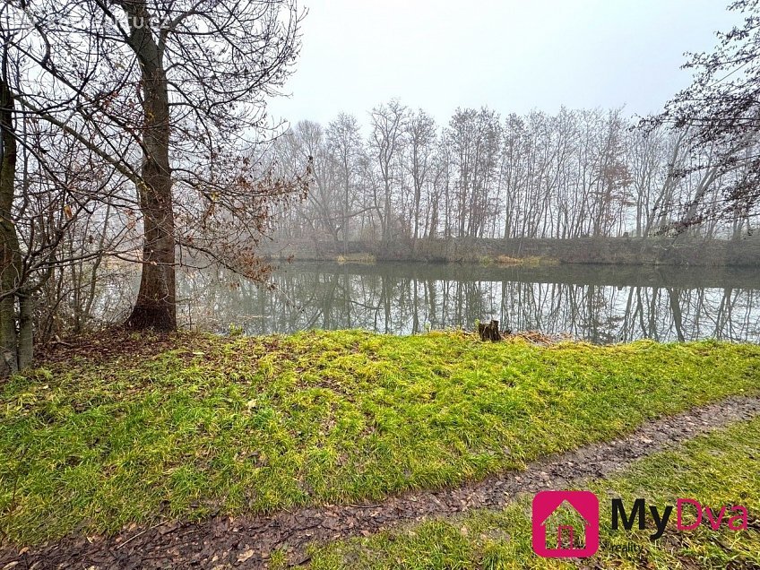 Pronájem  rodinného domu 280 m^2 Znojemská, Nový Šaldorf-Sedlešovice 