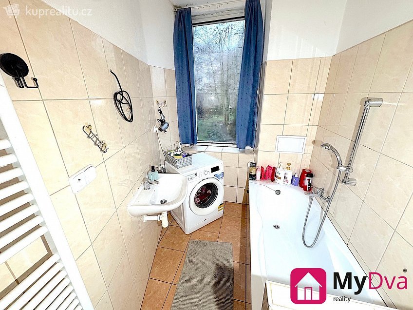 Pronájem bytu 2+1 68 m^2 U Brány, Znojmo 