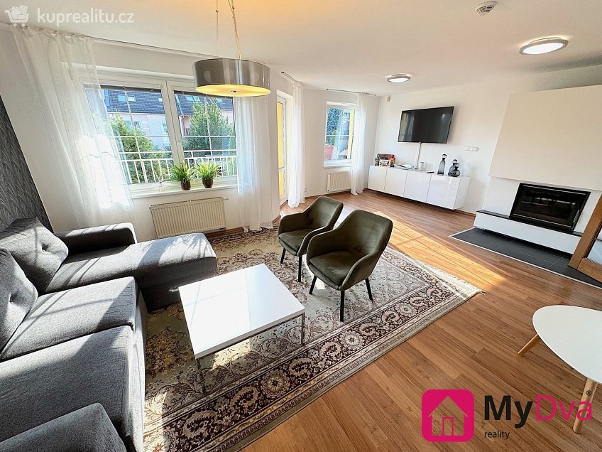 Pronájem  rodinného domu 220 m^2 M. Horákové, Třebíč 