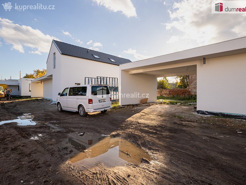 Prodej  rodinného domu 143 m^2 Jungmannova, Veltrusy 