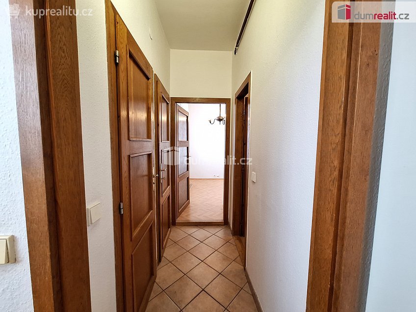 Pronájem bytu 3+1 102 m^2 Dětská, Praha 10 