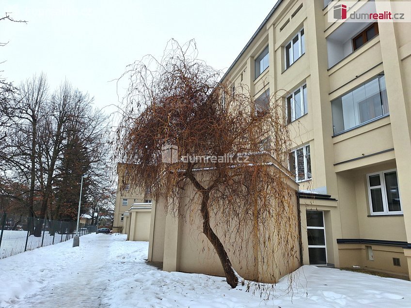 Pronájem bytu 3+1 102 m^2 Dětská, Praha 10 