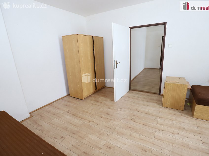 Pronájem bytu 3+1 65 m^2 Pod Panoramou, Mariánské Lázně 