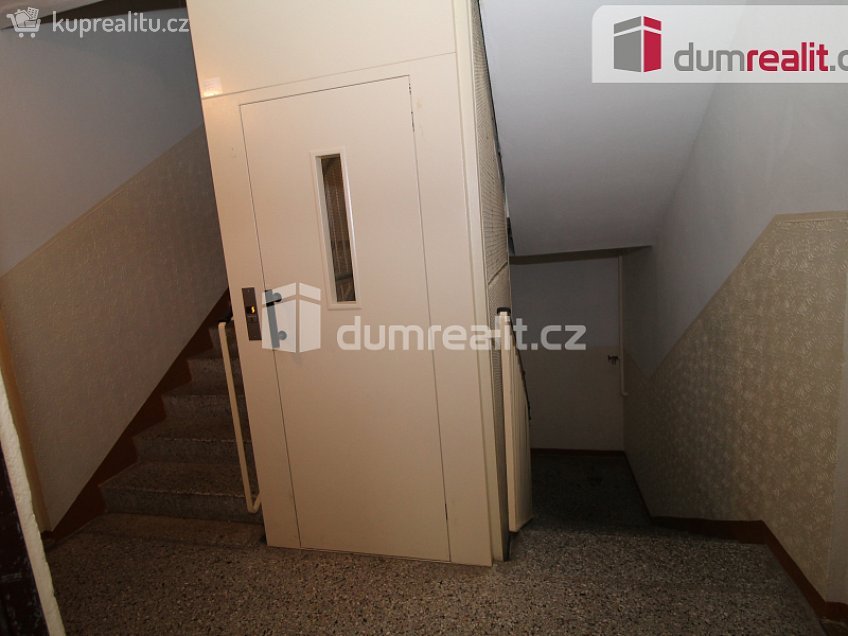 Prodej bytu 3+1 84 m^2 Severní, Karlovy Vary 