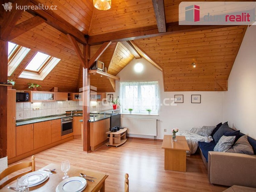 Prodej  rodinného domu 253 m^2 Dolní Třebonín, Dolní Třebonín 