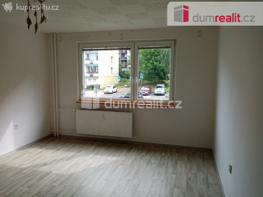 Pronájem bytu 1+1 36 m^2 Čsl. partyzánů, Děčín 