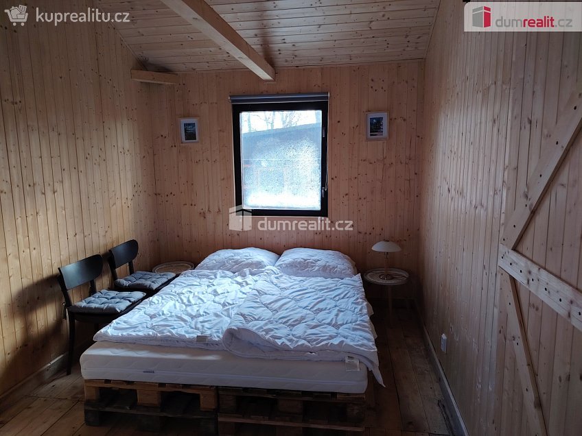 Prodej  chaty 35 m^2 Valdštejnská, Doksy 