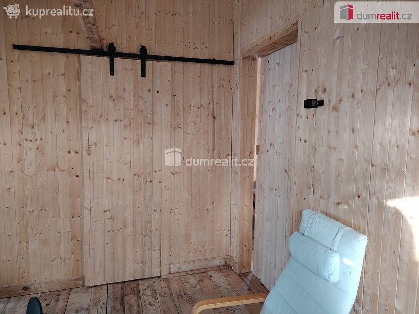 Prodej  chaty 35 m^2 Valdštejnská, Doksy 