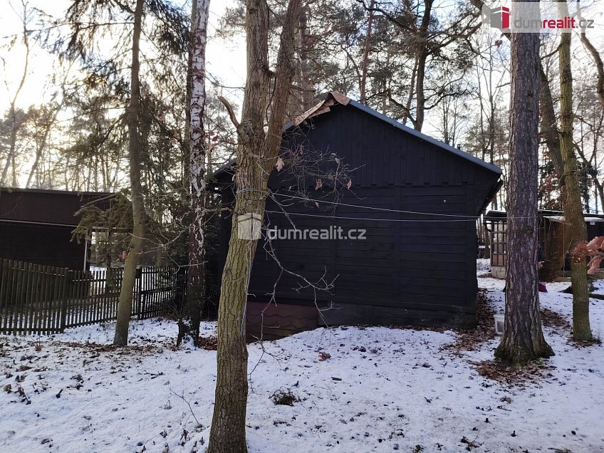 Prodej  chaty 35 m^2 Valdštejnská, Doksy 