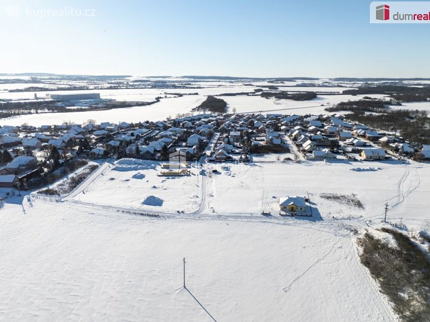 Prodej  stavebního pozemku 1023 m^2 Dubová, Čakovičky 