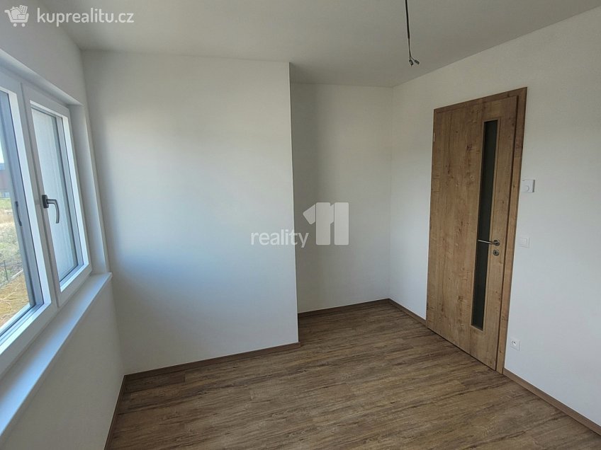 Prodej  rodinného domu 353 m^2 Pechlátova, Kladno 