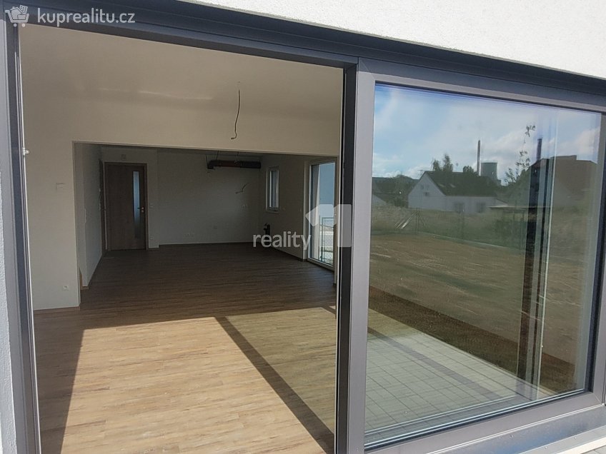 Prodej  rodinného domu 353 m^2 Pechlátova, Kladno 