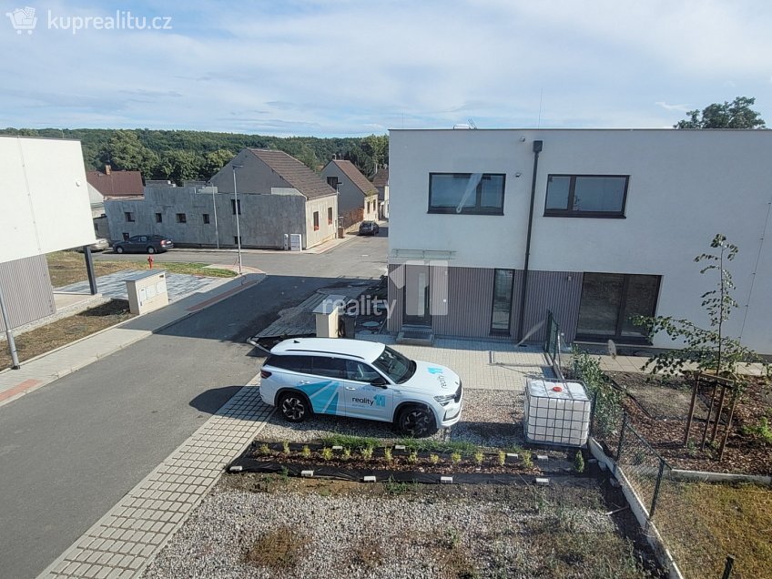 Prodej  rodinného domu 353 m^2 Pechlátova, Kladno 