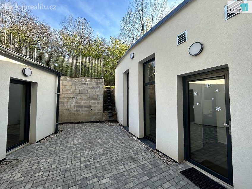 Prodej bytu 1+1 34 m^2 Michelská, Praha 4 