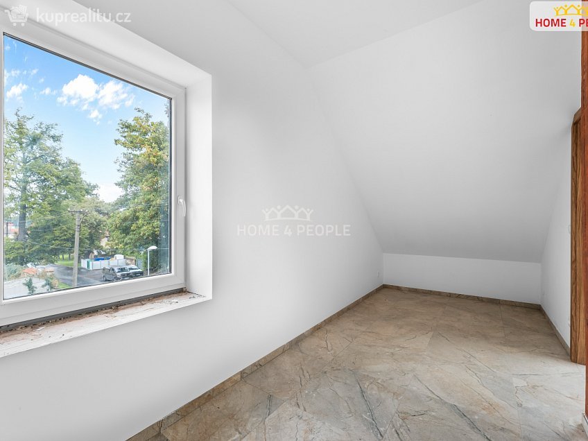 Pronájem bytu 2+kk 33 m^2 Chrášťany, Chrášťany 