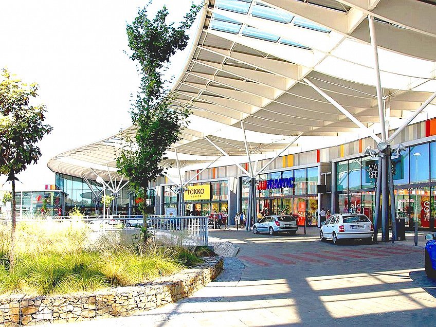 Pronájem bytu 1+kk 44 m^2 Brno, Hor.Heršpice, ul. Jižní, Brno 61900