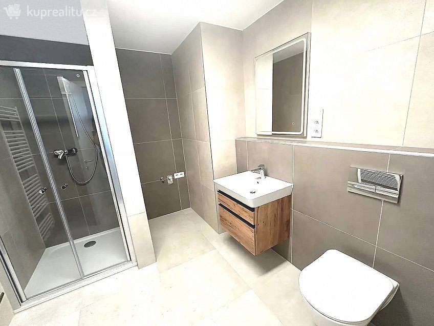 Pronájem bytu 1+kk 62 m^2 Zelnice II, Slavkov u Brna 98401