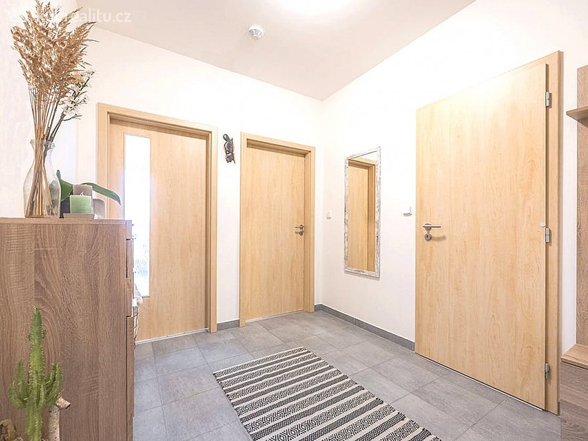 Pronájem bytu 1+kk 62 m^2 Zelnice II, Slavkov u Brna 98401