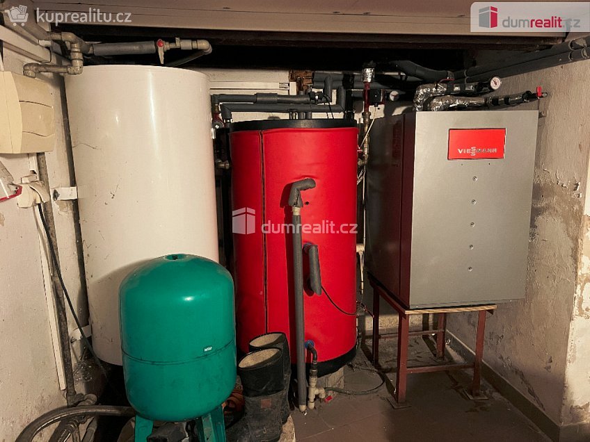 Prodej  rodinného domu 5156 m^2 U Zastávky, Šenov u Nového Jičína 