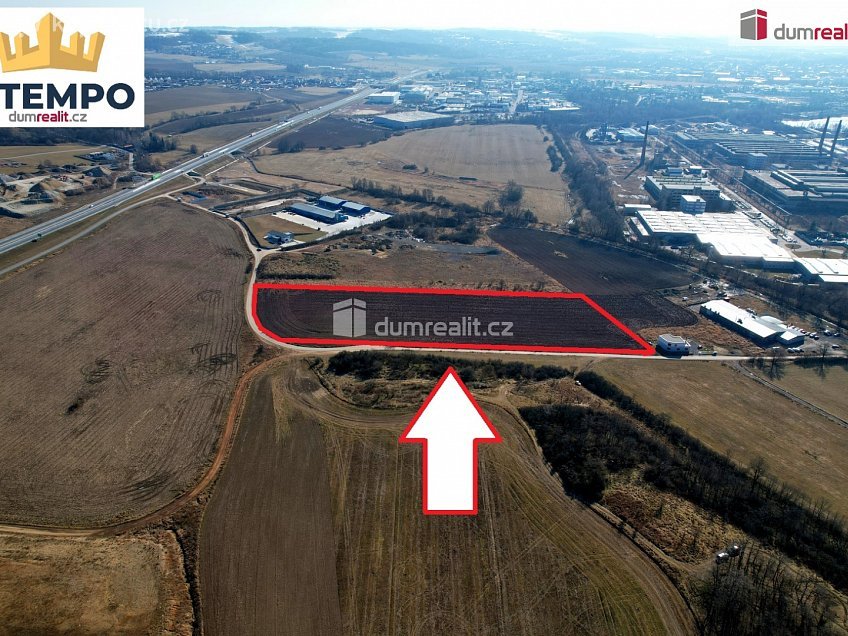 Prodej  stavebního pozemku 7491 m^2 Úsilné, Úsilné 