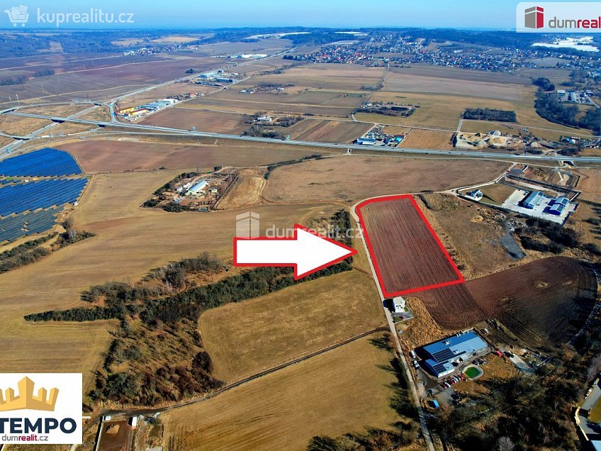 Prodej  stavebního pozemku 7491 m^2 Úsilné, Úsilné 