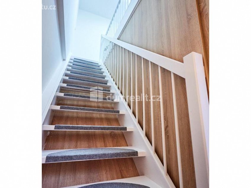 Prodej bytu 2+kk 54 m^2 K Lanovce, Jáchymov 