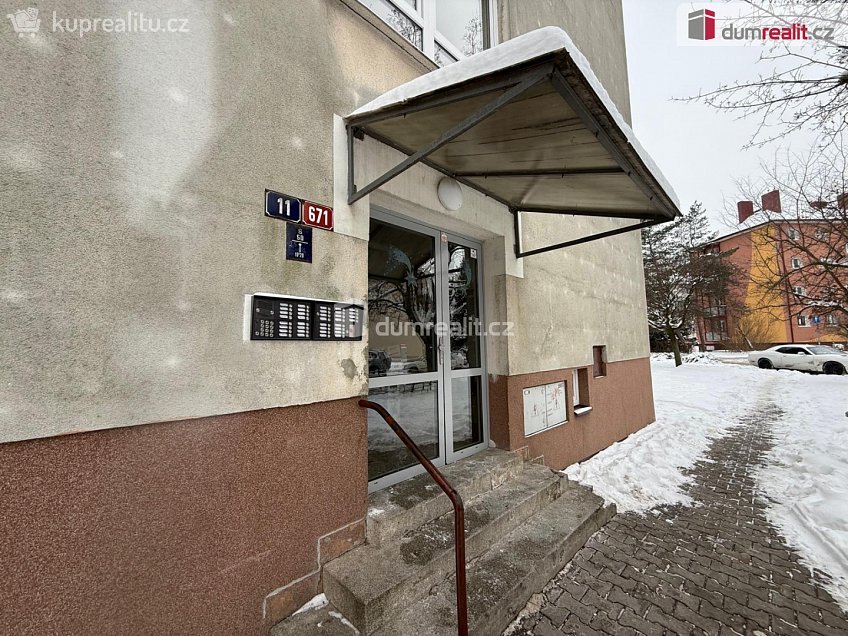 Pronájem bytu 2+kk 35 m^2 Školní, Neratovice 