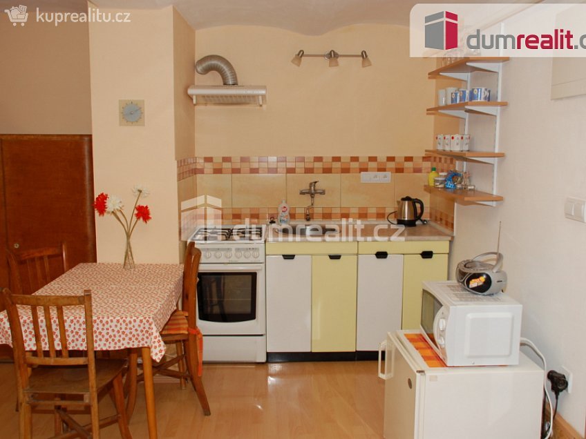 Pronájem bytu 1+kk 35 m^2 Nerudova, Břeclav 