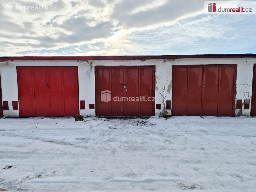 Prodej  garáže 18 m^2 Nádražní, Český Krumlov 