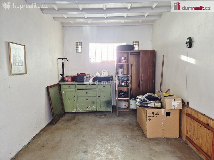 Prodej  garáže 18 m^2 Nádražní, Český Krumlov 