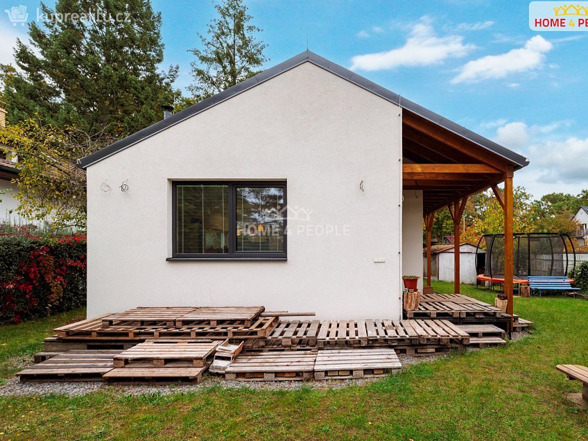 Prodej  rodinného domu 58 m^2 B. Němcové, Káraný 