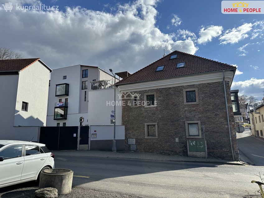 Pronájem bytu 2+kk 47 m^2 Tyršova, Škvorec 