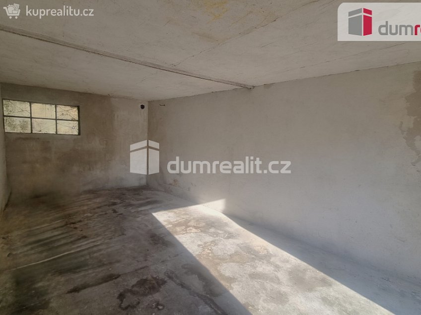 Pronájem  garáže 19 m^2 Brankovická, Kolín 