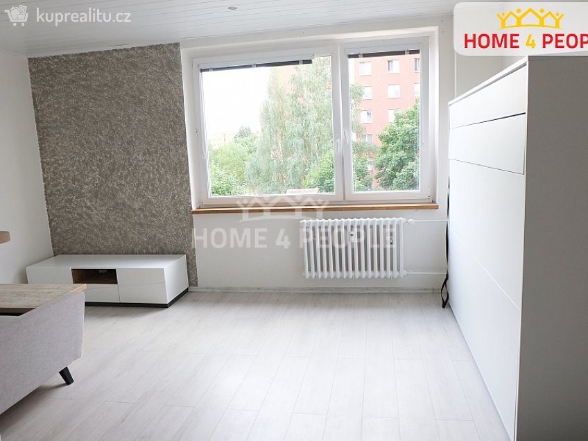 Pronájem bytu 1+kk 30 m^2 Valtická, Brno 