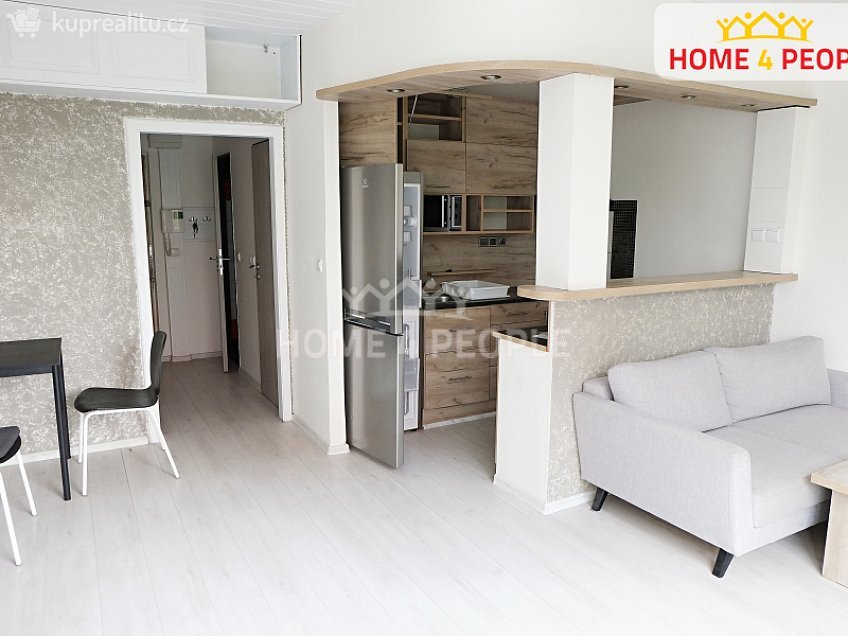 Pronájem bytu 1+kk 30 m^2 Valtická, Brno 