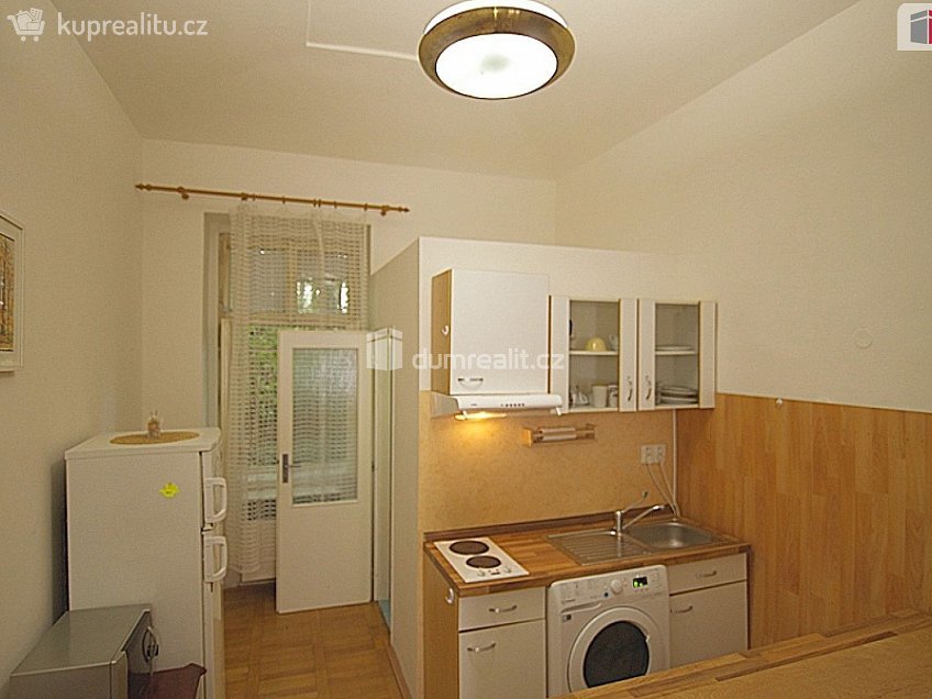 Prodej bytu 1+1 45 m^2 Jana Masaryka, Praha 2 