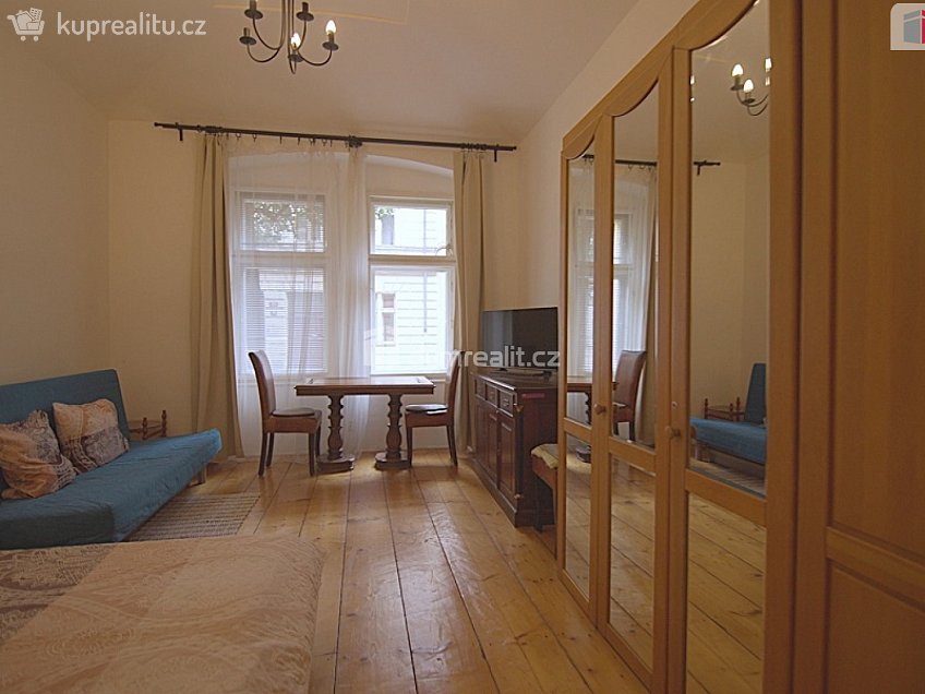 Prodej bytu 1+1 45 m^2 Jana Masaryka, Praha 2 