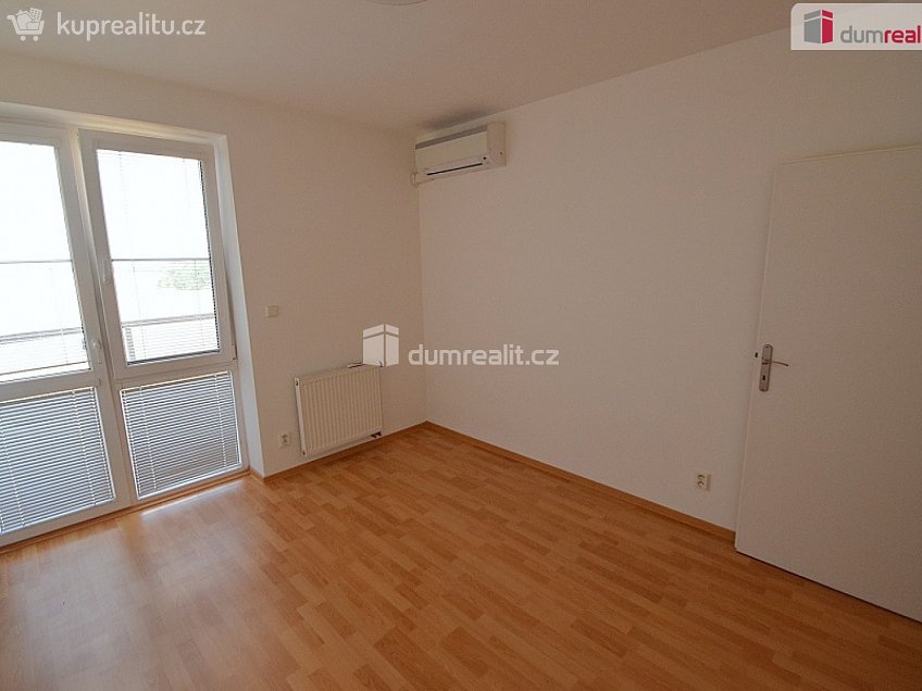 Prodej bytu 2+kk 53 m^2 Modletice, Modletice 