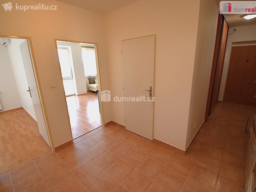 Prodej bytu 2+kk 53 m^2 Modletice, Modletice 