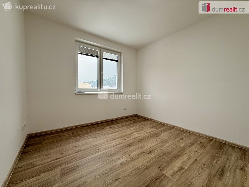 Pronájem  rodinného domu 163 m^2 Josefa Somra, Vracov 