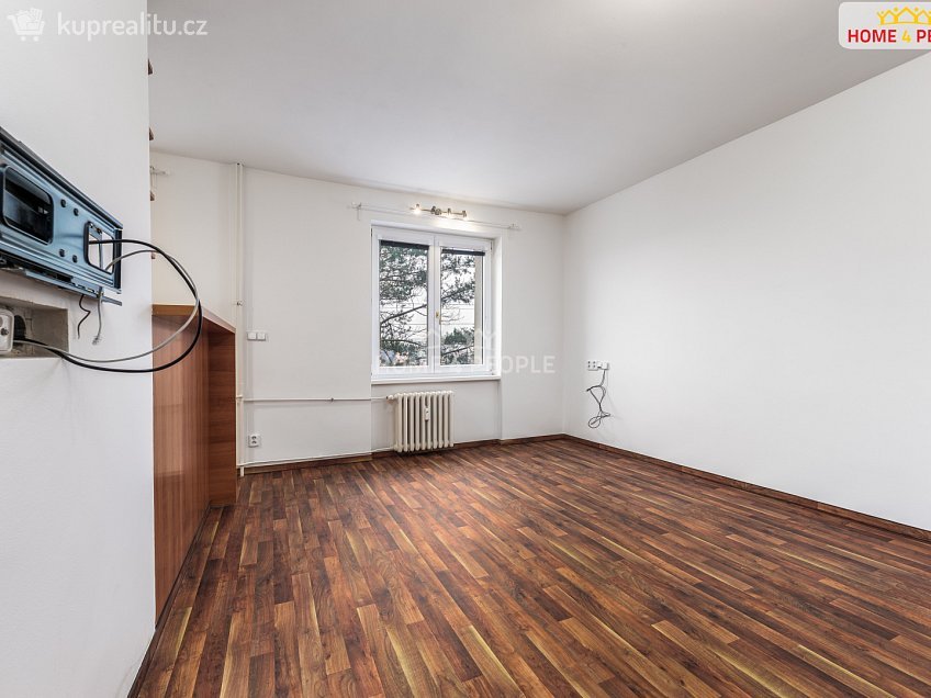 Pronájem bytu 3+kk 68 m^2 Na Chodovci, Praha 4 