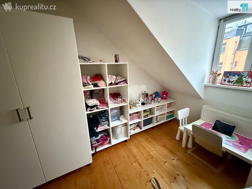 Pronájem bytu 2+kk 40 m^2 Západní, Karlovy Vary 