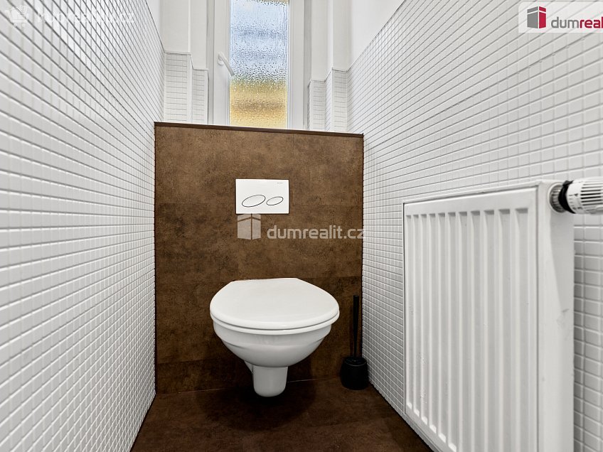 Prodej bytu 3+kk 66 m^2 Husova, Jáchymov 